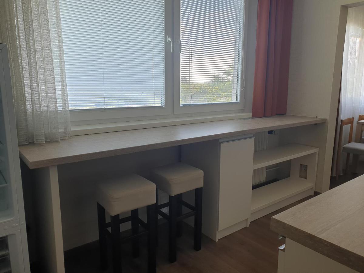 Apartman Valentin Apartamento Komárno Exterior foto